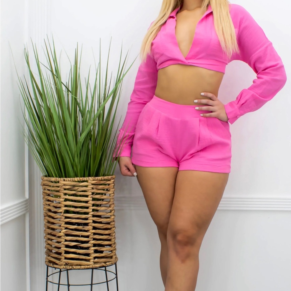 PINK LONG SLEEVE CROP TOP SHORT SET